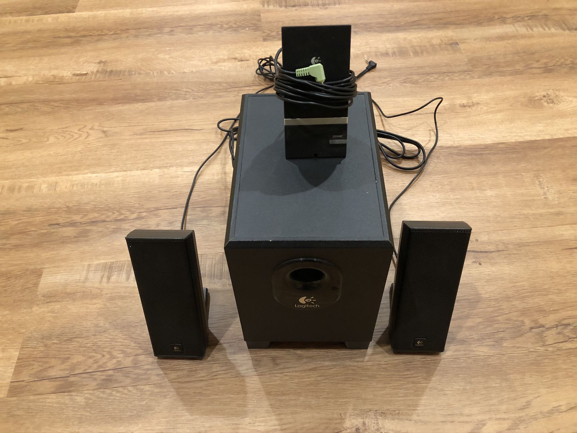 Logitech X-240 Surround Sound 2.1 Computer Speaker System with Subwoofer