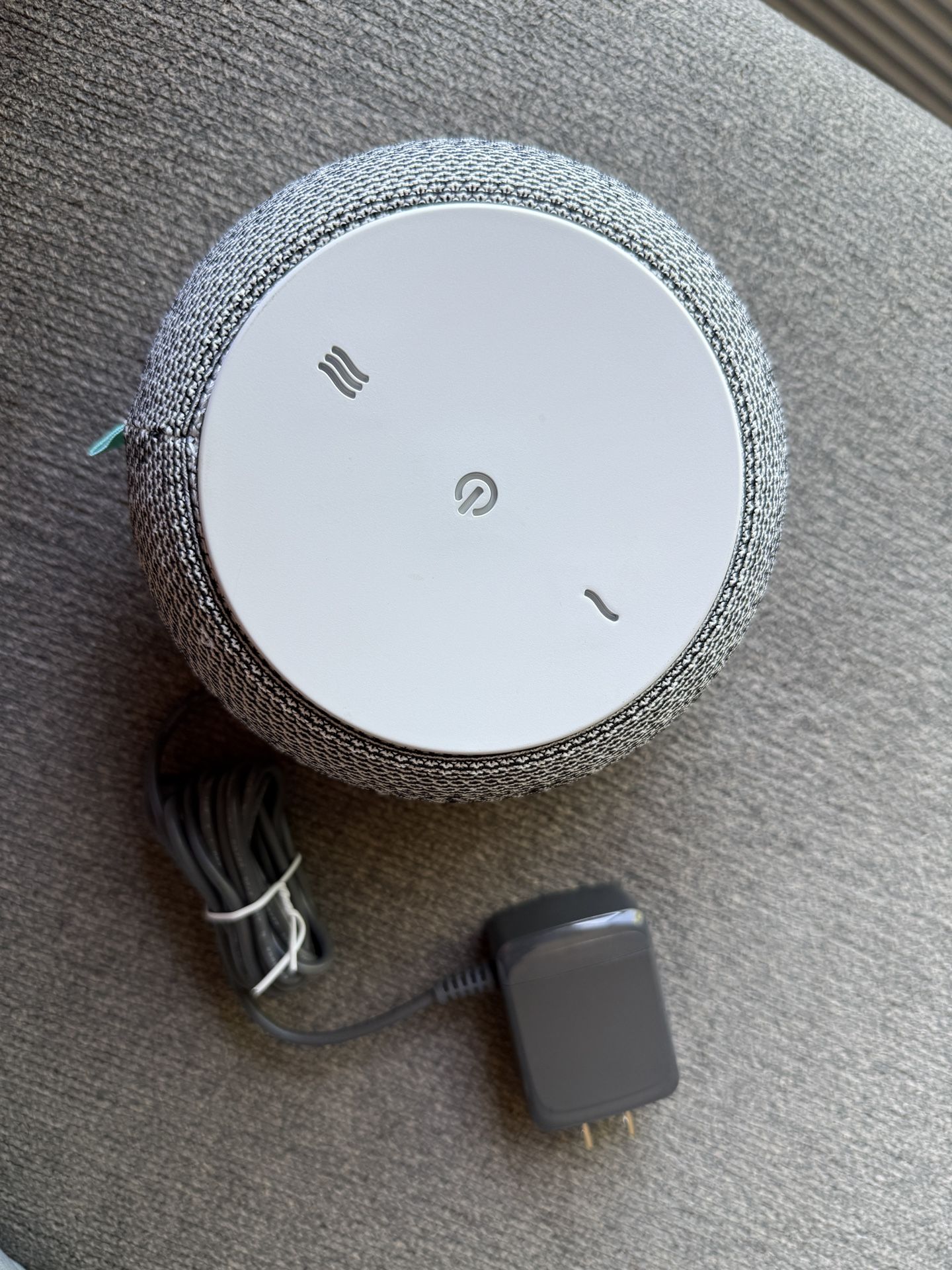 SNOOZ White Noise Machine – Brand New
