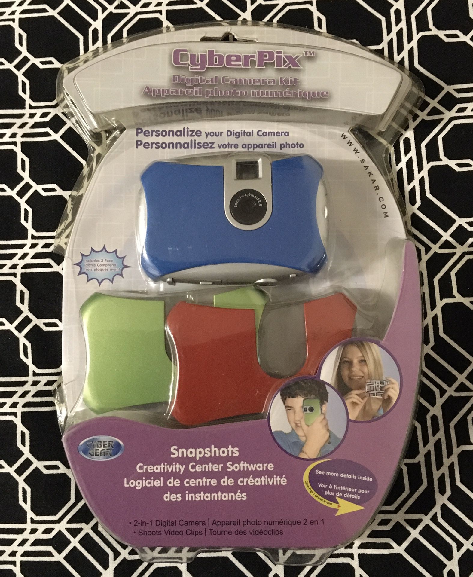 Cyberpix digital camera kit