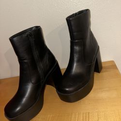 Madden Girl Boots 