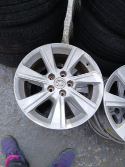Toyota Hilander 17" Oem (4)