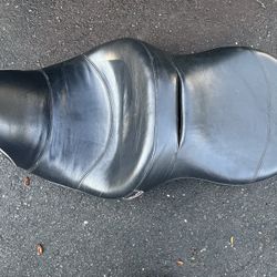 Custom Harley Davidson Seat For A 2019 Heritage