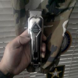 Clippers Professional. 