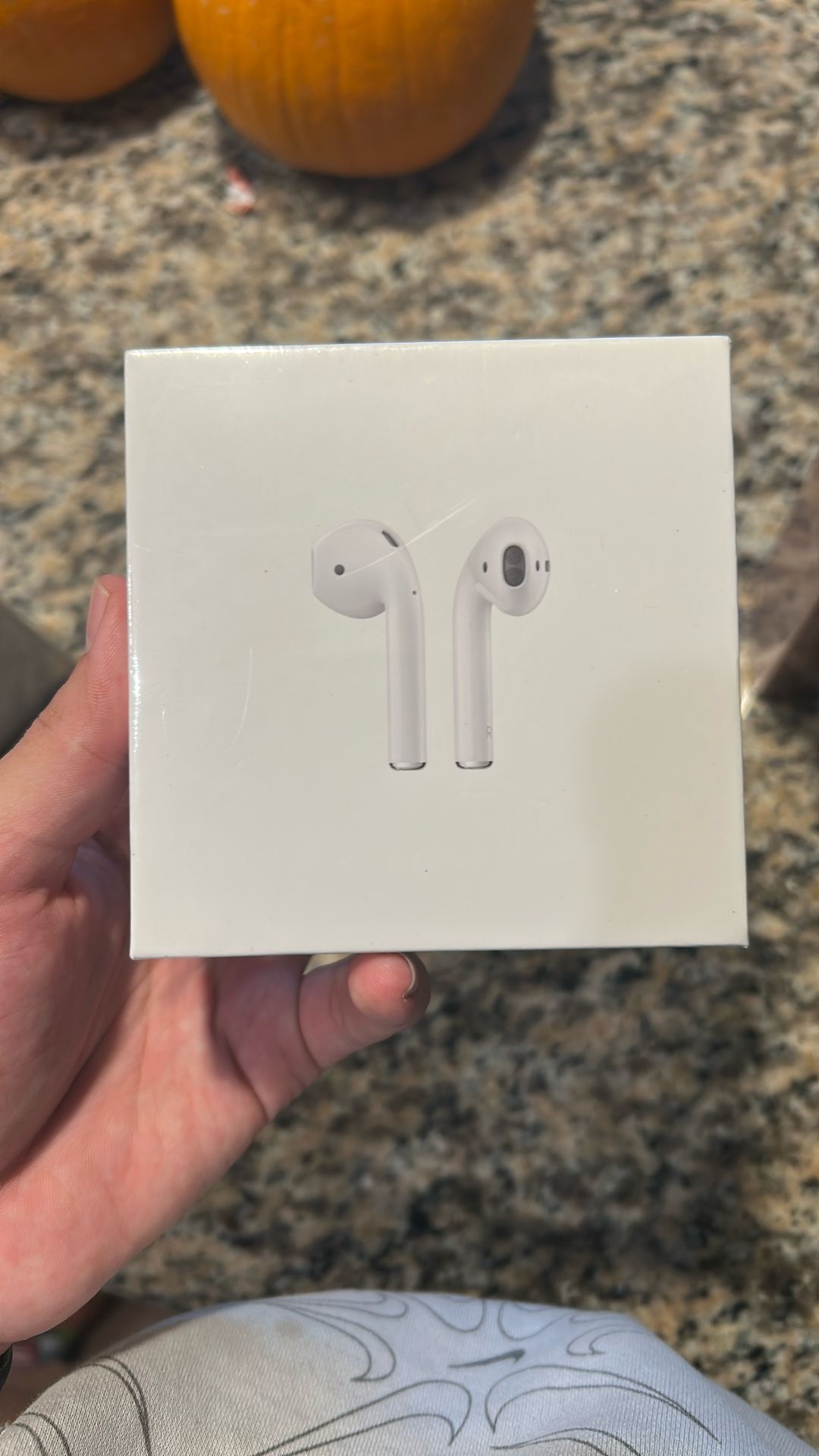 AirPods Gen 2
