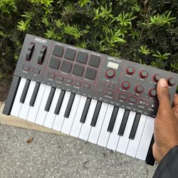 MPK Mini MkIV