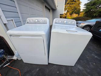 Pending pickup - Free washer and dryer