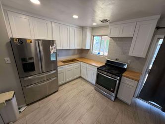 Enhance your kitchen with our beautiful and modern kitchen cabinets and countertop 