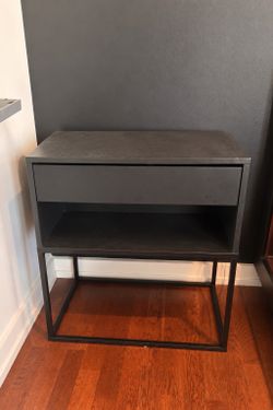 Set of 2 Nightstands