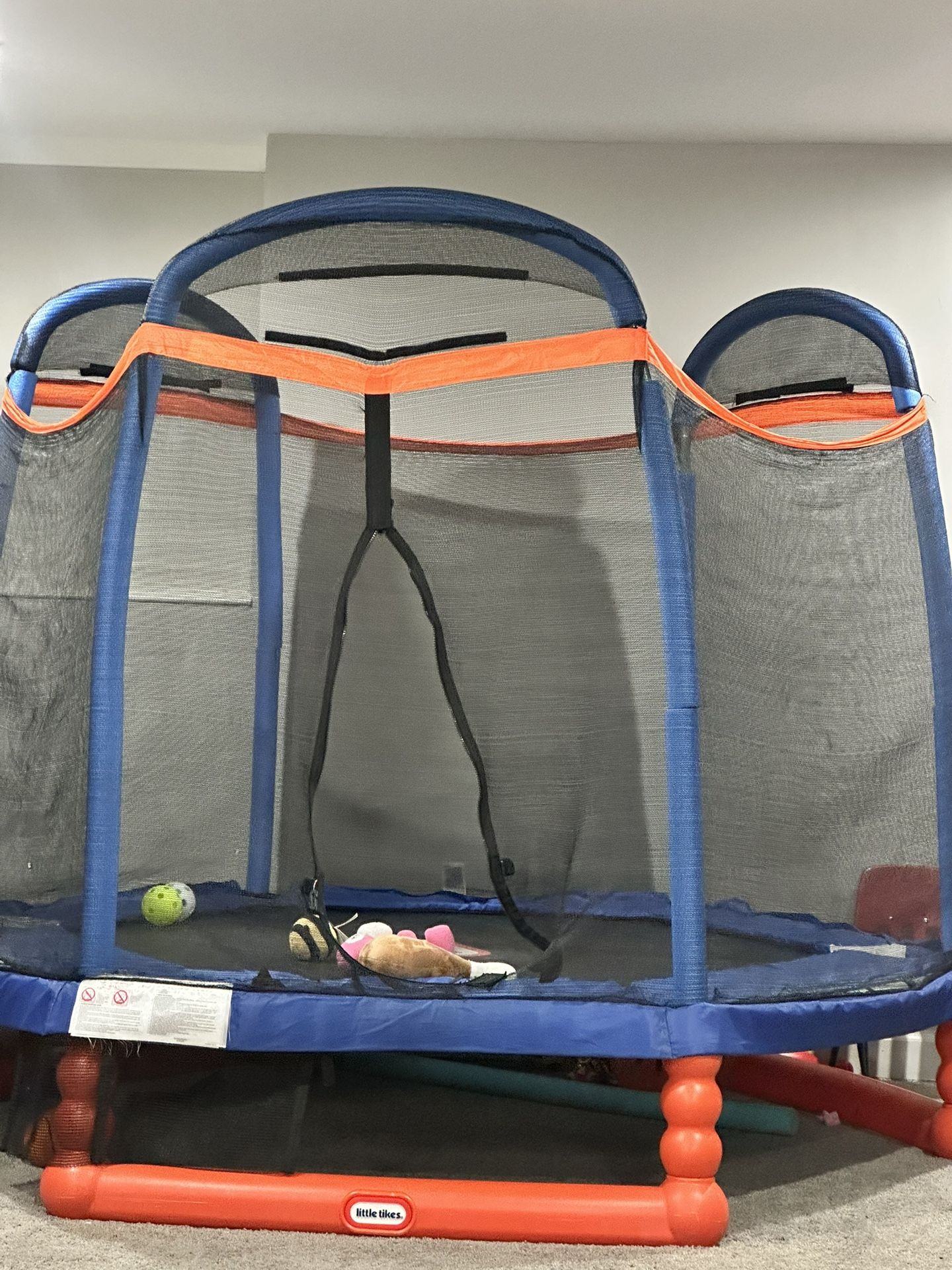 Little Tikes 7’ Trampoline Like New