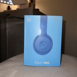 Beats Solo Pro (fake)