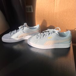 puma sneakers (icy blue) W6.5