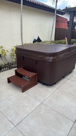 Jacuzzi brand jacuzzi
