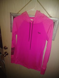New victorias secret sweater with hood. Size med. 40$ NO LOW BALL OFFERS!!! I WONT REPLY. IT WAS WORN 1 TIME. ITS NEW.