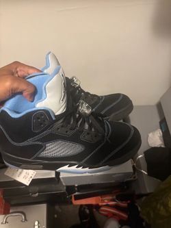 Jordan 5s unc