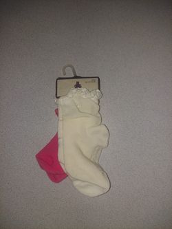 TWO PAIRS OF 0-6 MONTH BABY GAP SOCKS NEW WITH TAG