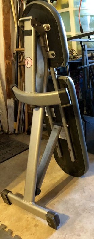 Weight bench by Danskin Now .. portable, adjustable