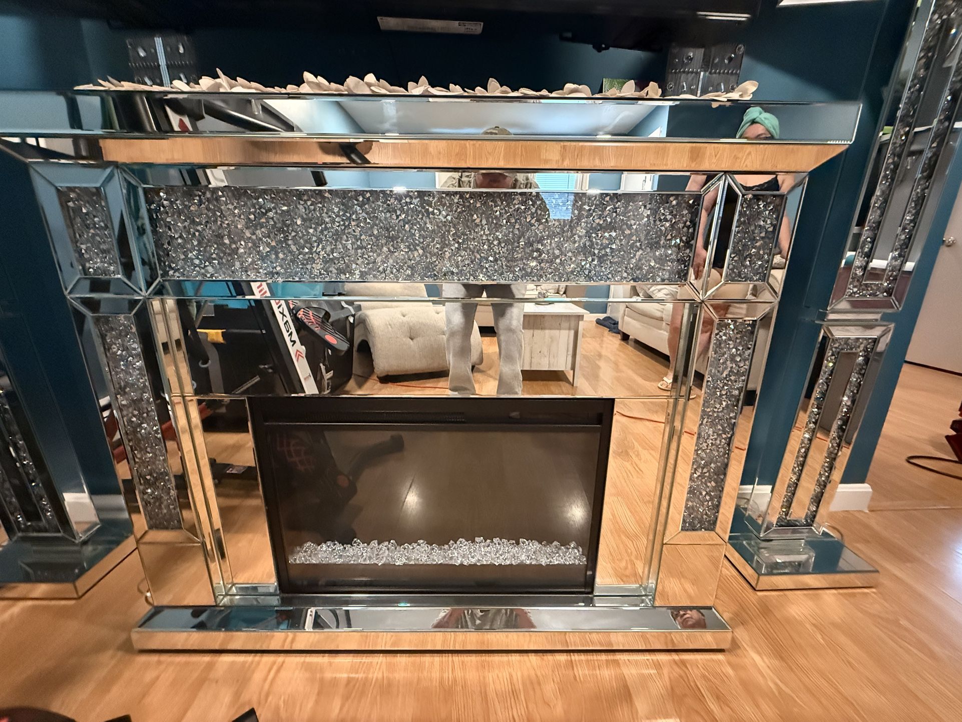Glam Mirrored Electric Fireplace – Crushed Crystal & LED Insert