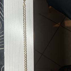 14k Gold Curb Link Bracelet 