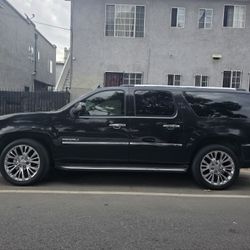 GMC Yukon Denali 2010 