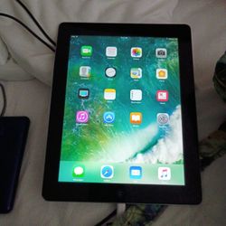 iPad For sale 13gb Version 10 3 3