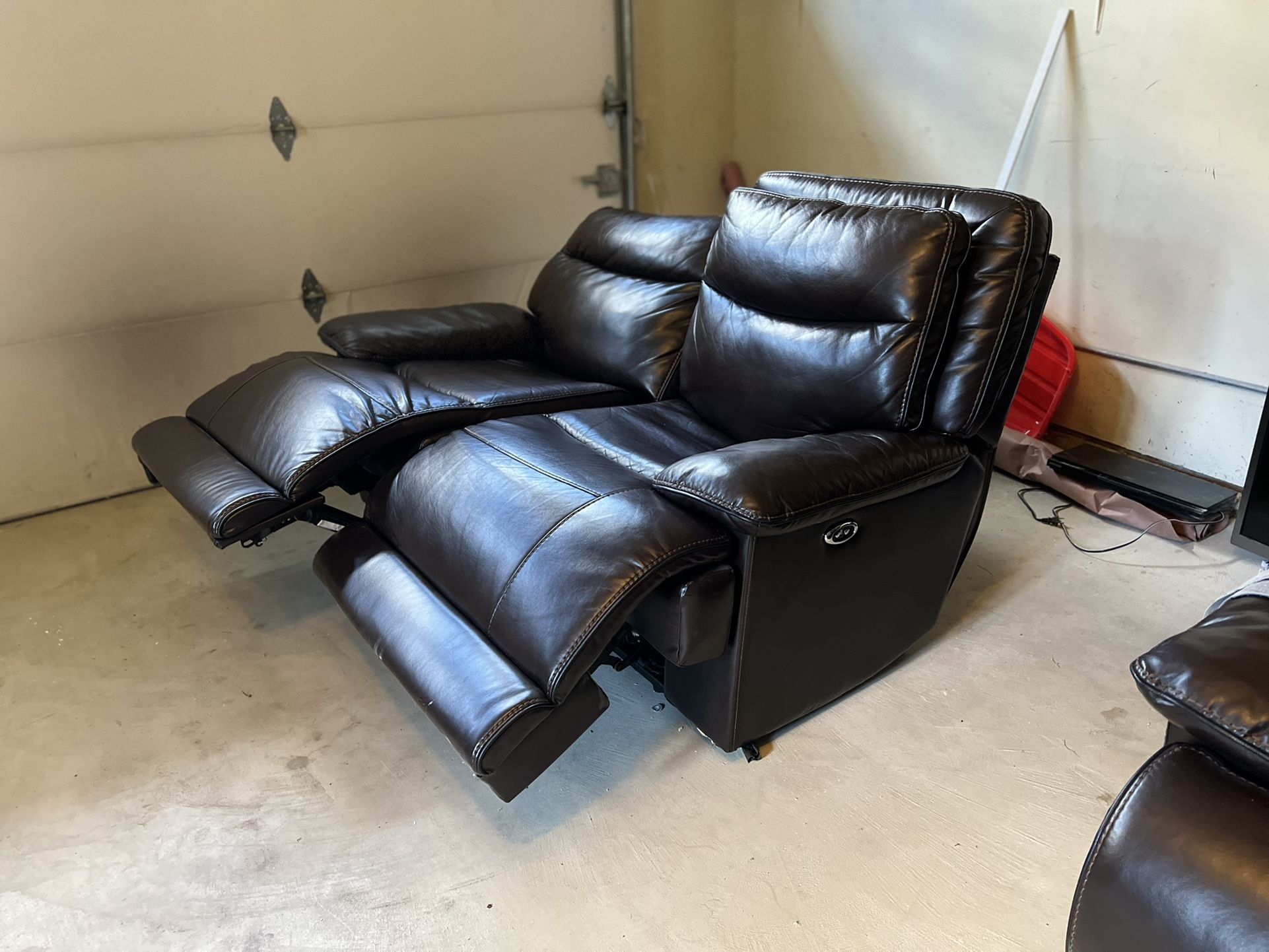 Bob's Furniture Power Recliners