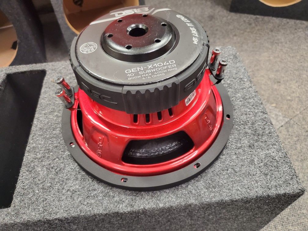 2 10INCH SUBS/AMP/PORTED BOX 1600WTTS 800RMS TOGETHER