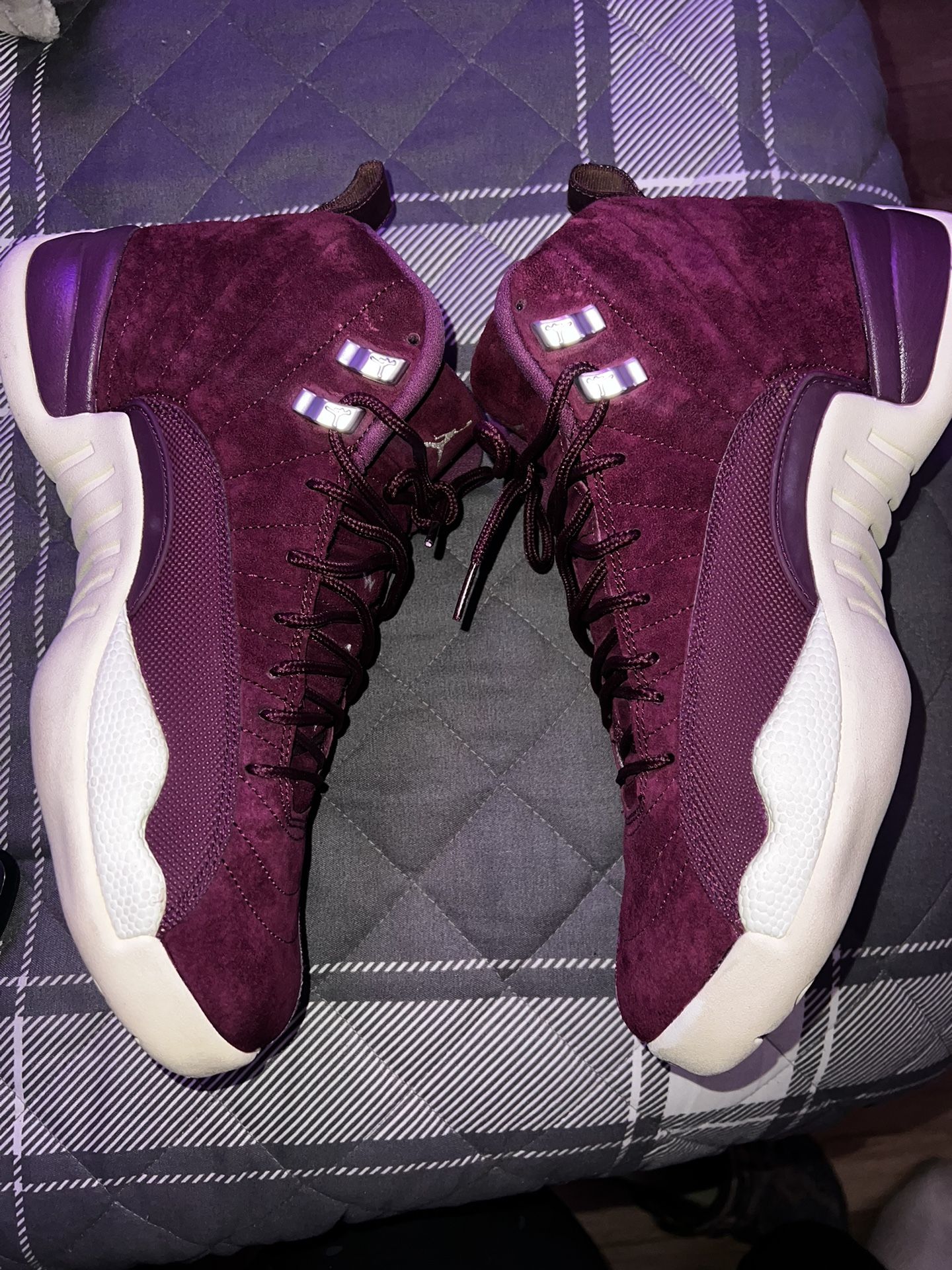 Jordan 12 Bordeaux 