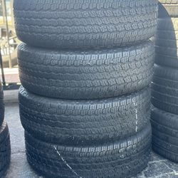 SET OF TIRE 265 70 16 GOODYEAR 85% LIFE
