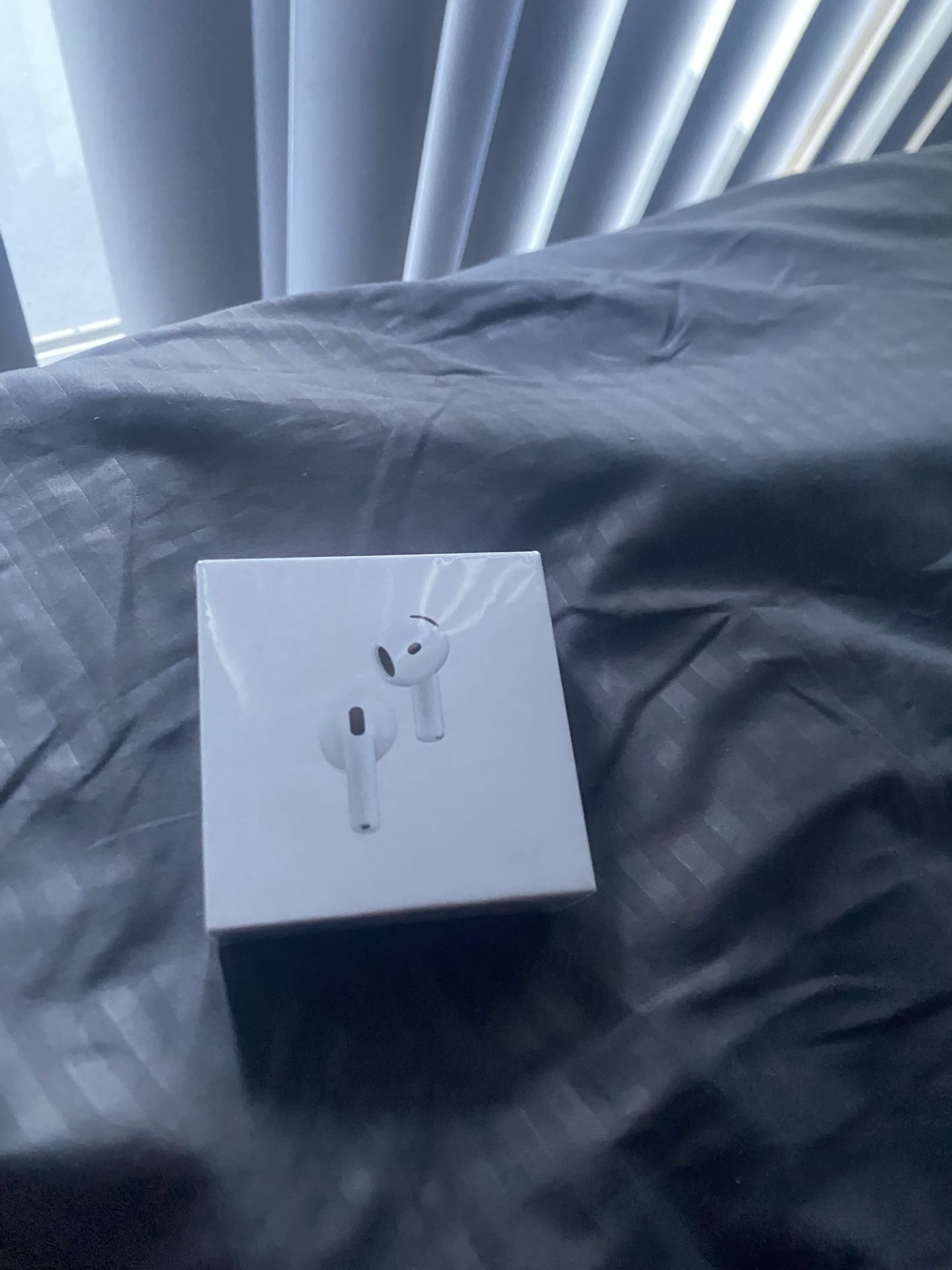 4th Generation Airpods