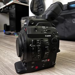 Canon EOS C300 Mark II Kit