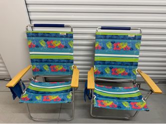 Set of two beach chairs