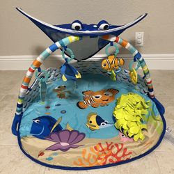Bright Starts Finding Nemo Baby Gym Mat