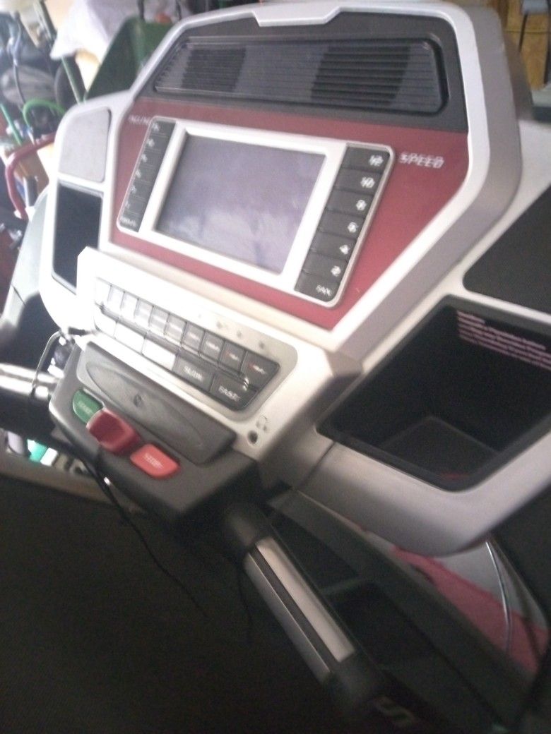Sole F85 Treadmill