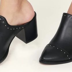Report Tre Studded Mules