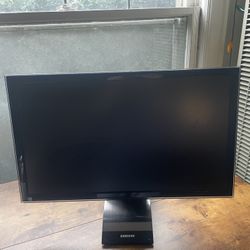 Samsung 23” Computer Monitor 