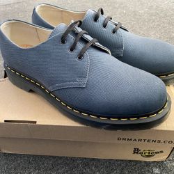 Dr. Martens Brand new