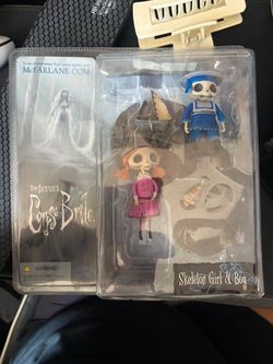 Corpse bride skeleton, boy and girl