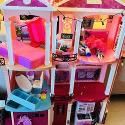 dollhouse / casa de muñecas