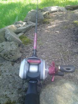Pink Shakespeare fishing pole