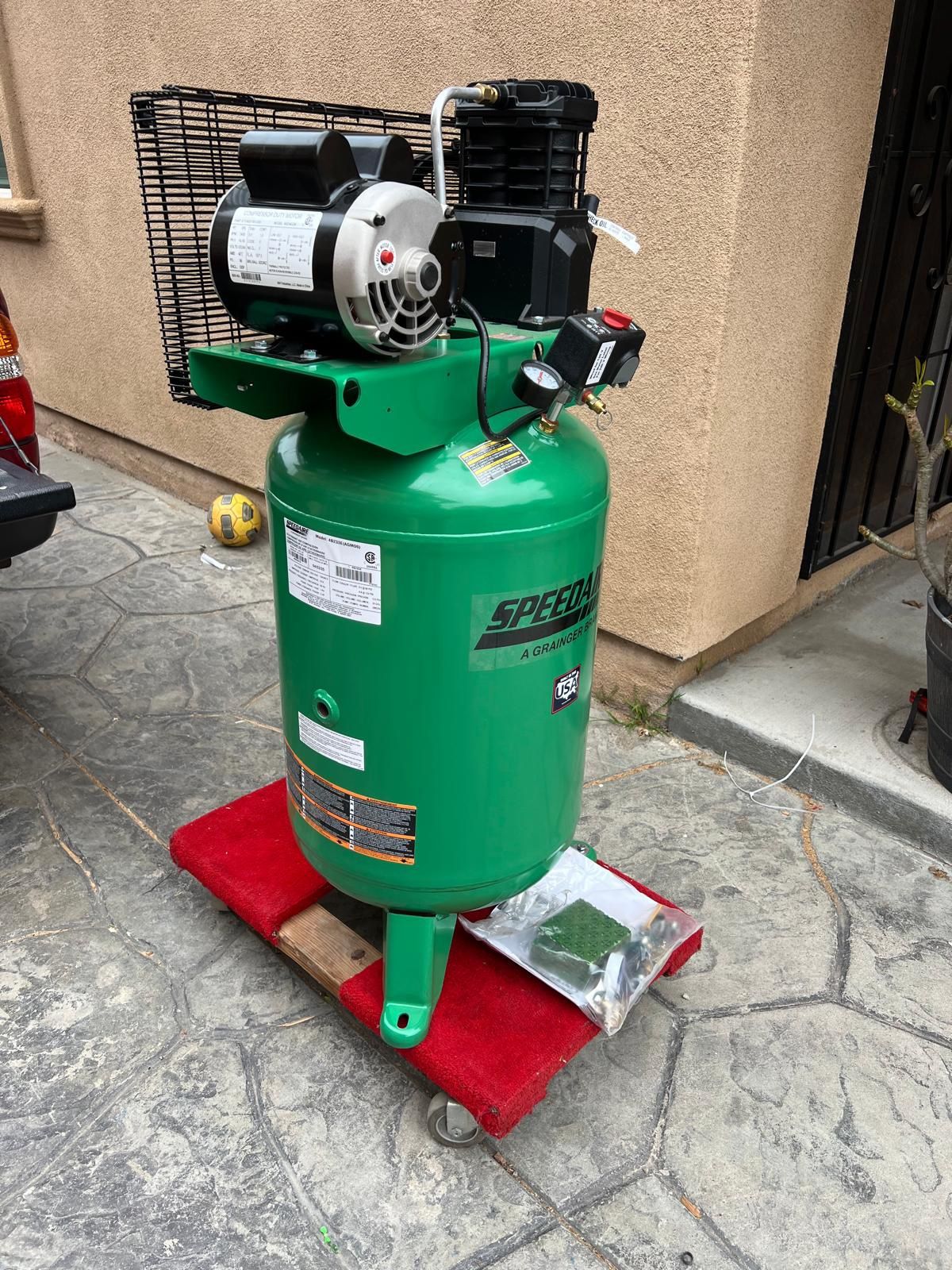 Speed aire Commercial 30 Gallons Air Compressor New