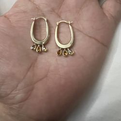 10K Diamond Earring