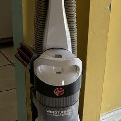 Hoover Commercial TaskVac Bagless Upright Vacuum Cleaner