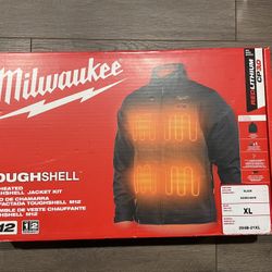 Milwaukee Toughshell Heated Jacket Black XL with Battery And Charger