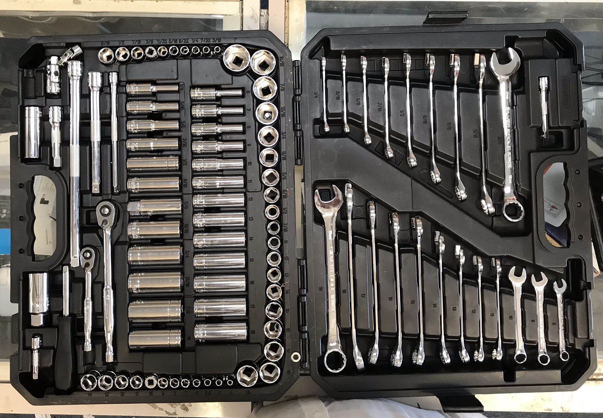 Tools kit Silver Ergle Model sab100se