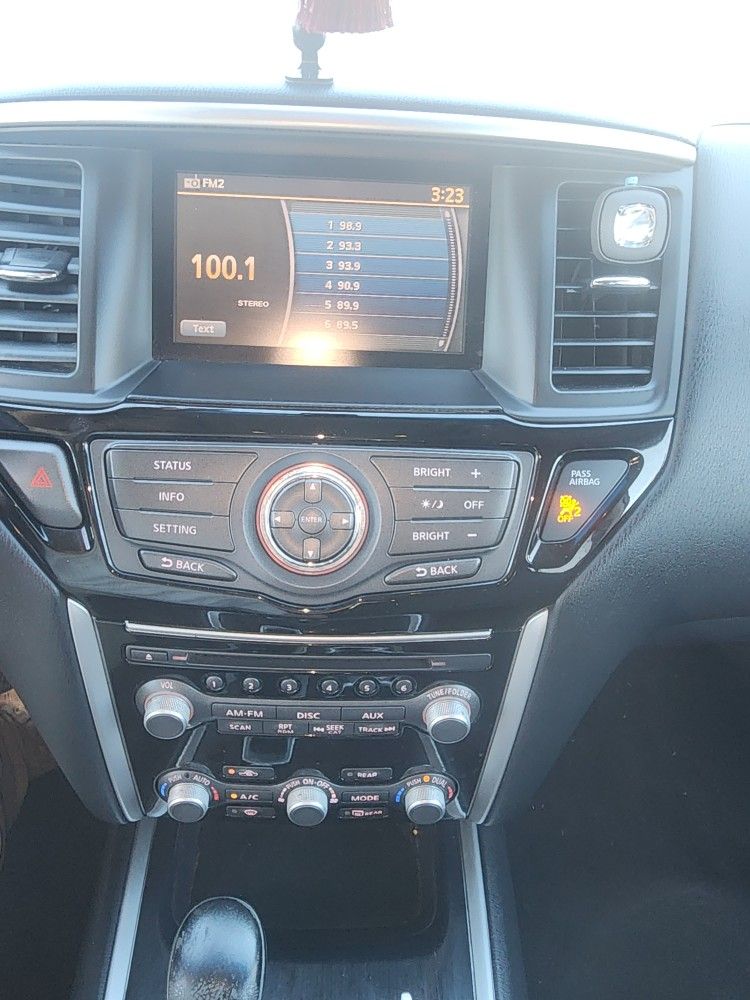 2016 Nissan Pathfinder