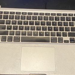 Macbook Pro Keyboard / Mouse