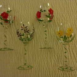 Hand painted Vintage Set Of Glass 4 Goblets