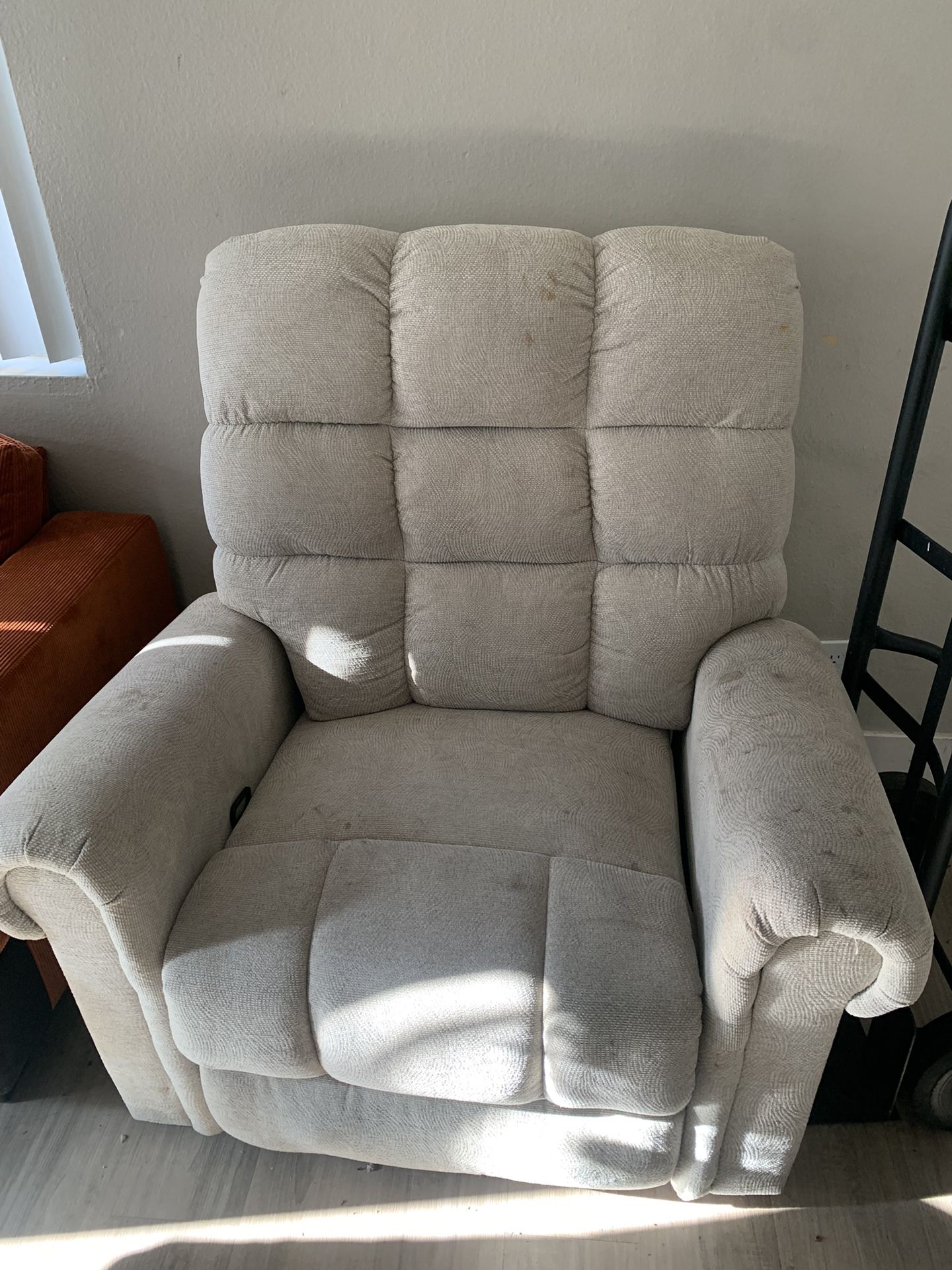 (2) Rocking Sofa Chairs