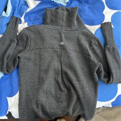 Alo grey turtleneck sweatshirt sz small