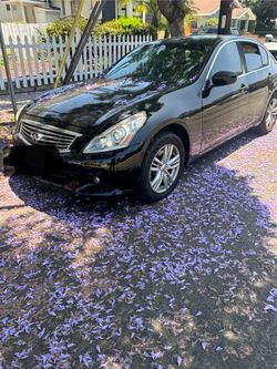 2011 Infiniti g25